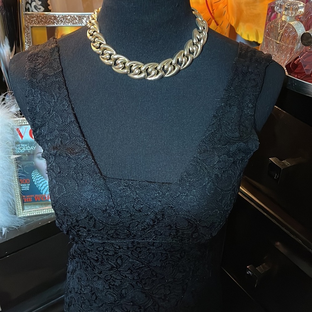 Top - Picture 2 of 5